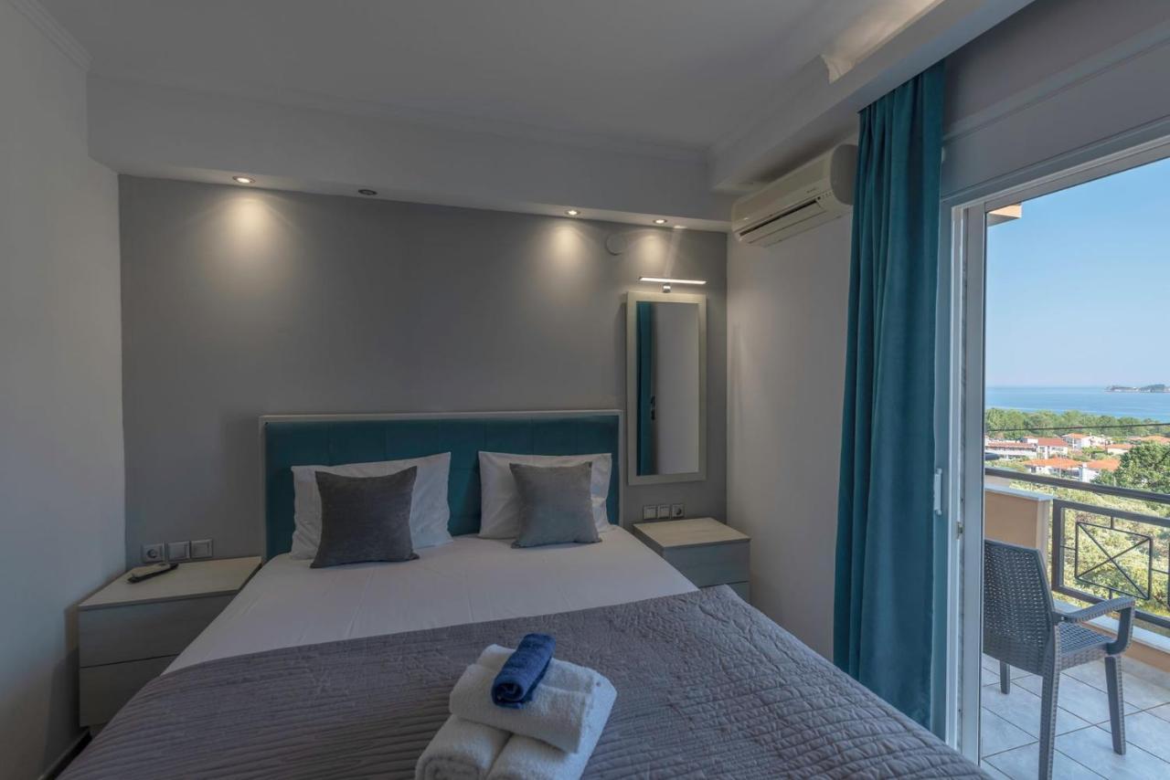 Golden View Studios Apartment *