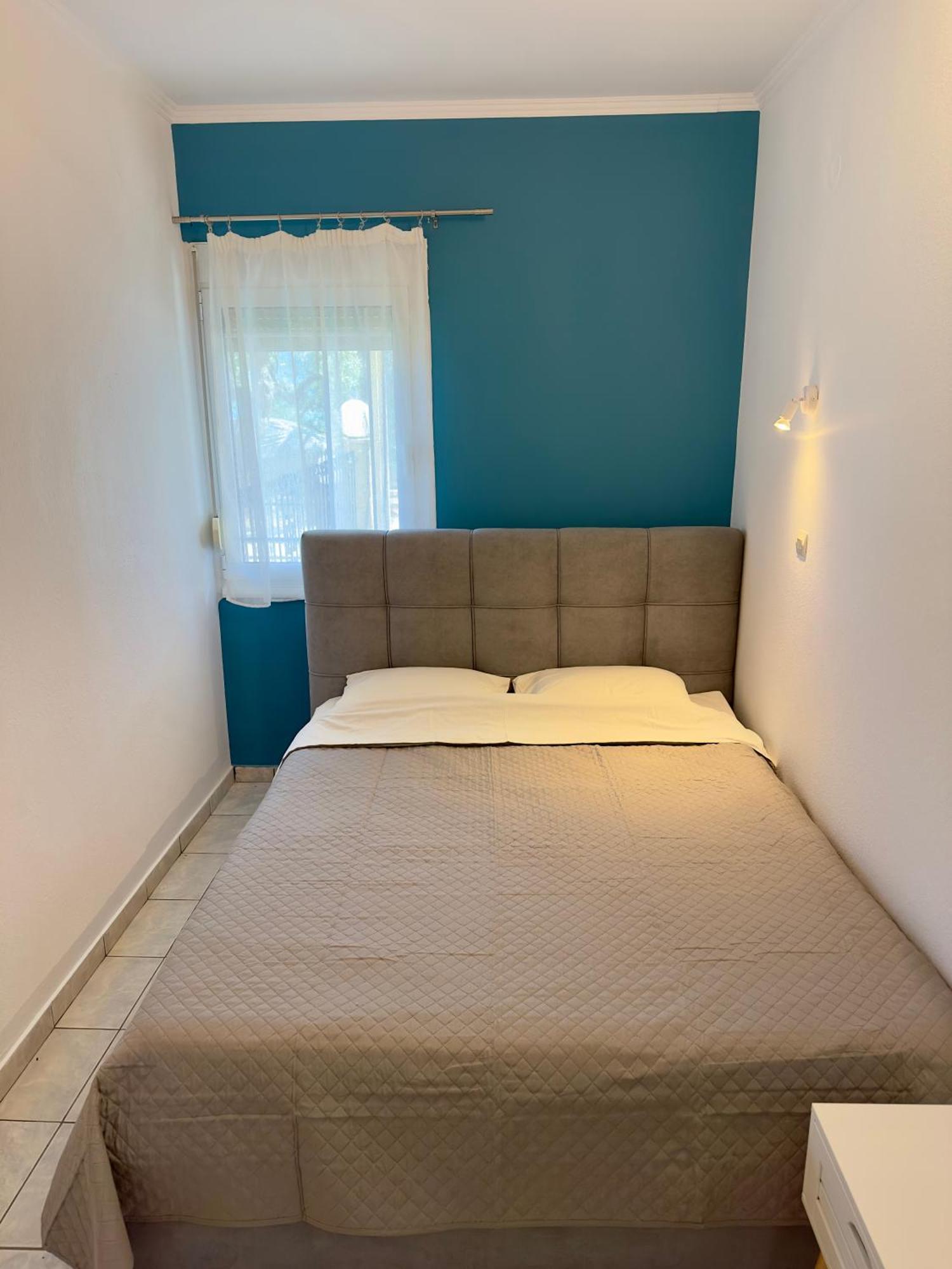 Golden View Studios Apartment